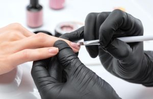 How Do You Maintain Your Nails After a Salon Visit?